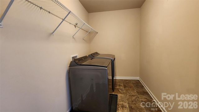 508 Knothole Lane, Charlotte, NC 28214