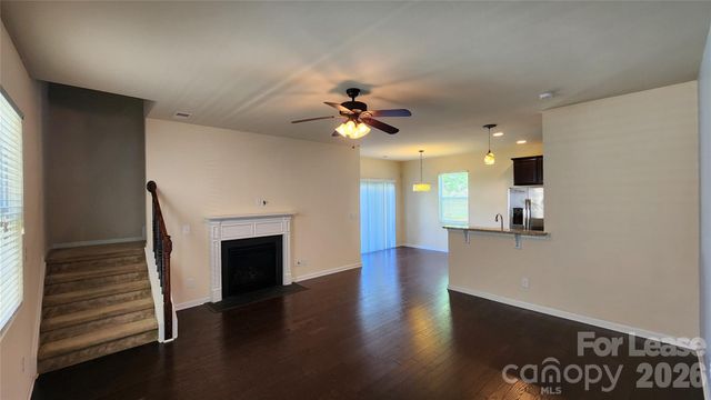 508 Knothole Lane, Charlotte, NC 28214