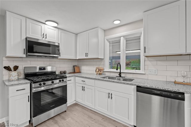 9205 Clearway Street NW, Massillon, OH 44647