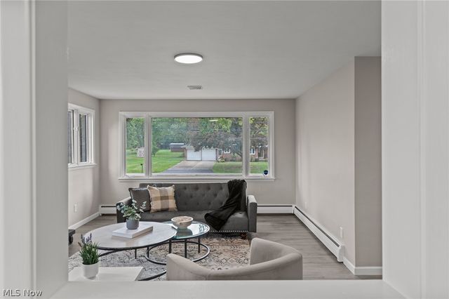 9205 Clearway Street NW, Massillon, OH 44647