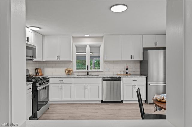 9205 Clearway Street NW, Massillon, OH 44647
