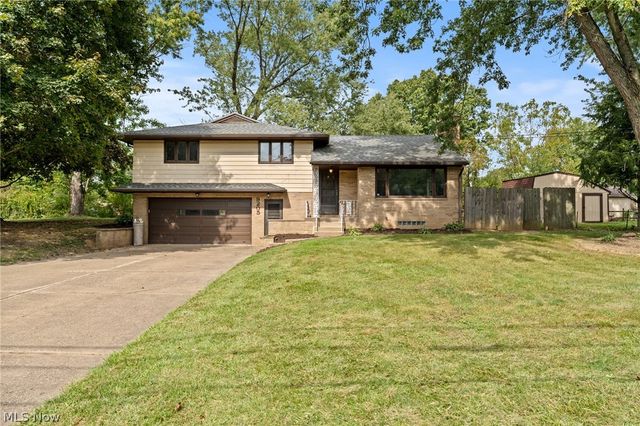 9205 Clearway Street NW, Massillon, OH 44647