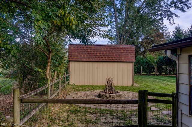 9205 Clearway Street NW, Massillon, OH 44647