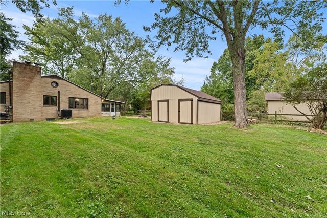9205 Clearway Street NW, Massillon, OH 44647