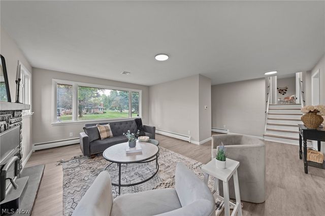 9205 Clearway Street NW, Massillon, OH 44647