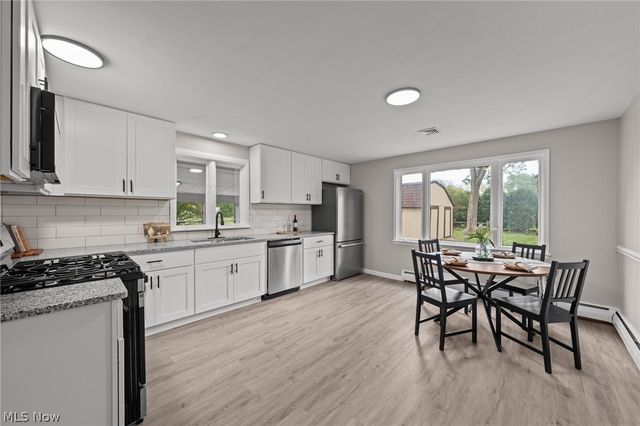 9205 Clearway Street NW, Massillon, OH 44647