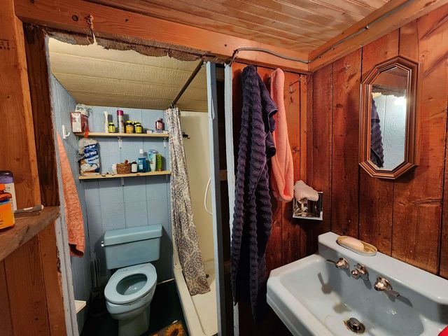 303 N Beverly Drive, Harrison, MI 48625