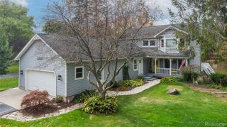 1704 Lakewood Circle, Lapeer, MI 48446