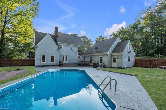 2405 Entrada DR, Virginia Beach, VA 23456