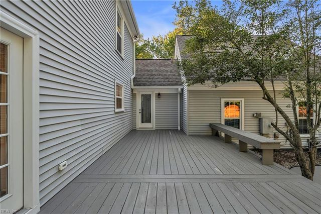 2405 Entrada DR, Virginia Beach, VA 23456