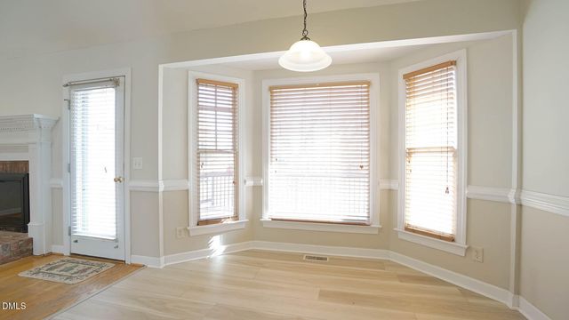 400 Knolls View Drive, Fuquay Varina, NC 27526