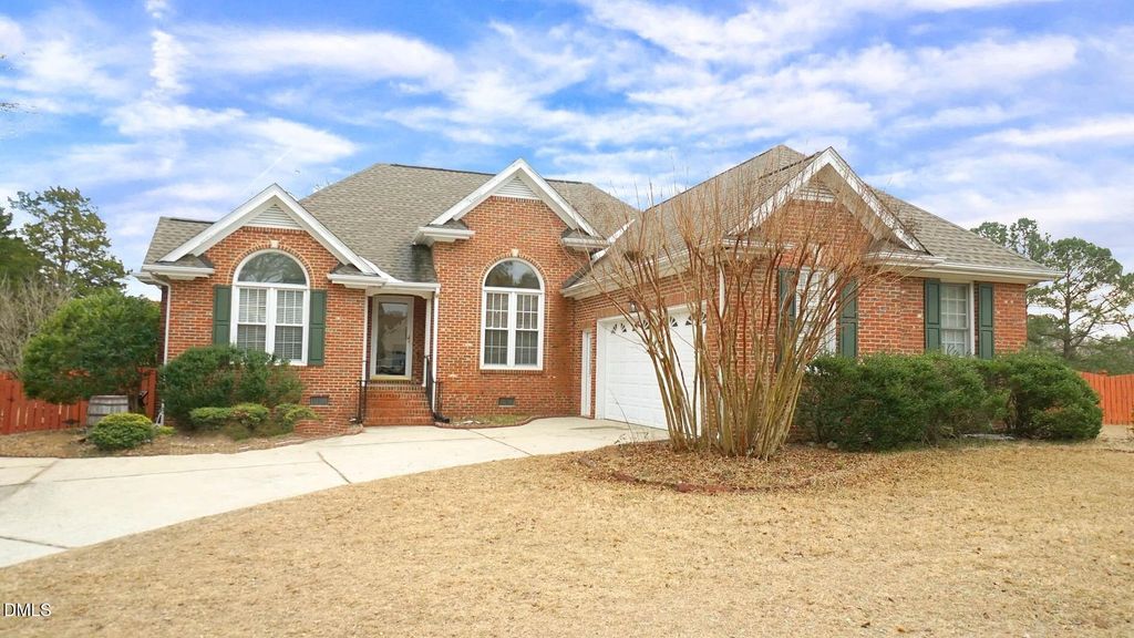 400 Knolls View Drive, Fuquay Varina, NC 27526