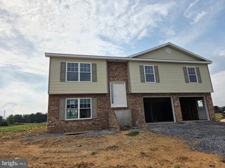 258 GROVE DRIVE, Shippensburg, PA 17257