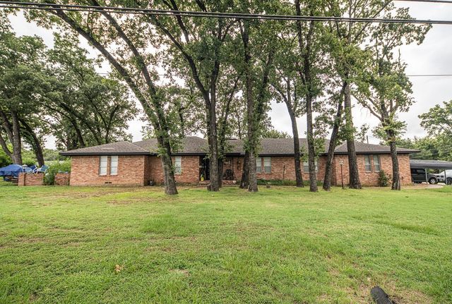 345 S Hillcrest Drive, Sulphur Springs, TX 75482