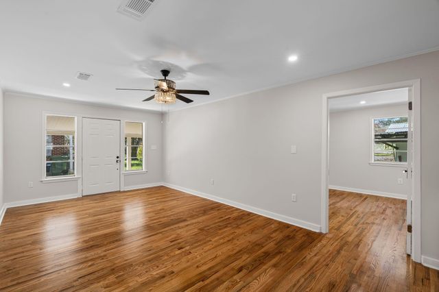 405 S 11th Ave., Hattiesburg, MS 39401