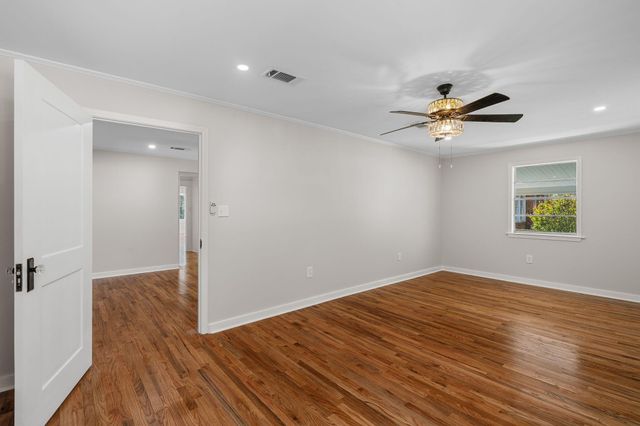 405 S 11th Ave., Hattiesburg, MS 39401