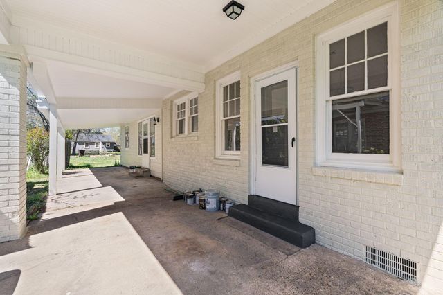 405 S 11th Ave., Hattiesburg, MS 39401