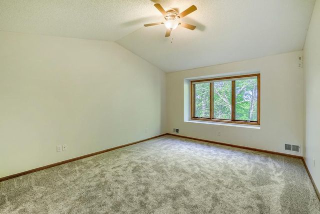 1598 Summit Shores Circle, Burnsville, MN 55306