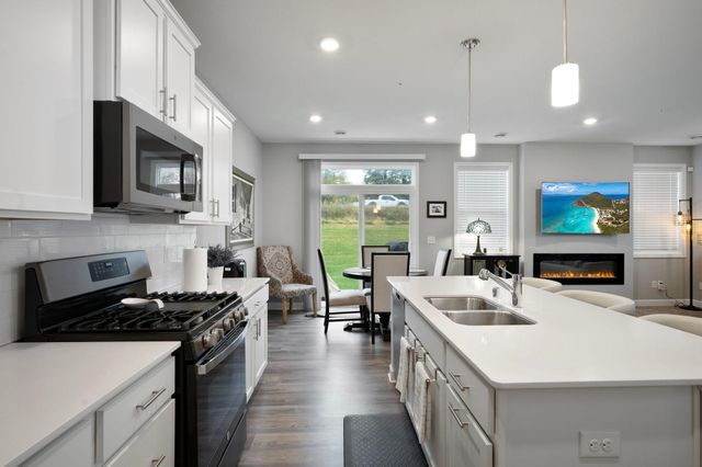 1772 Emerson Court, Chaska, MN 55318