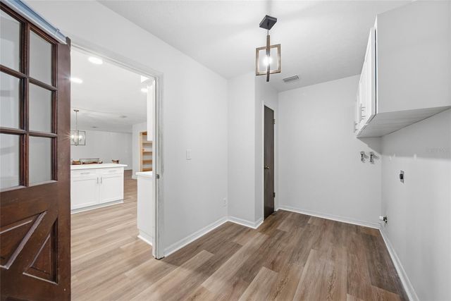 7010 DOREEN STREET, Tampa, FL 33617