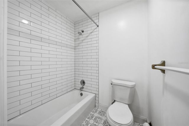 7010 DOREEN STREET, Tampa, FL 33617