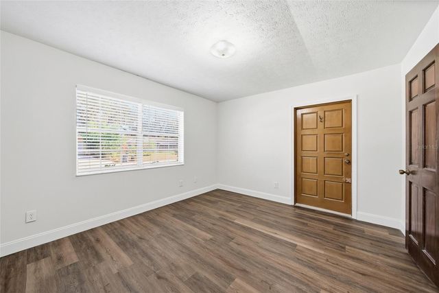 7010 DOREEN STREET, Tampa, FL 33617