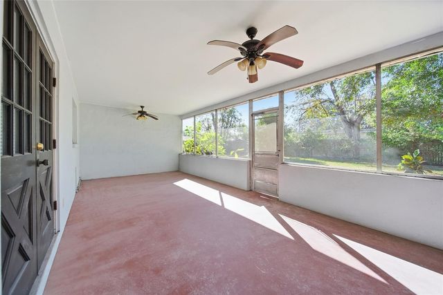 7010 DOREEN STREET, Tampa, FL 33617