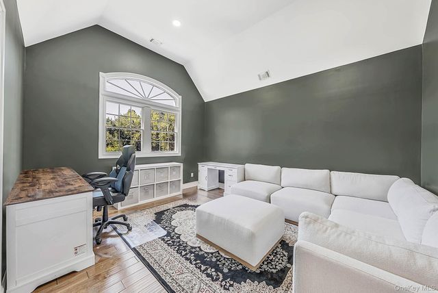 3 Dionne Court, Northport, NY 11768
