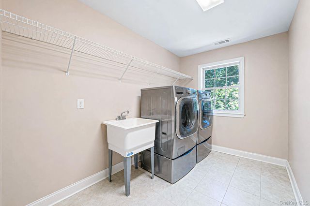 3 Dionne Court, Northport, NY 11768