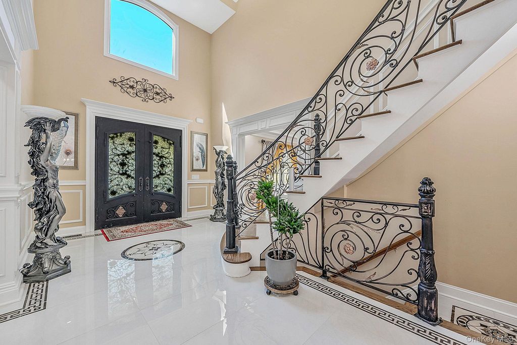 3 Dionne Court, Northport, NY 11768 — photo 3