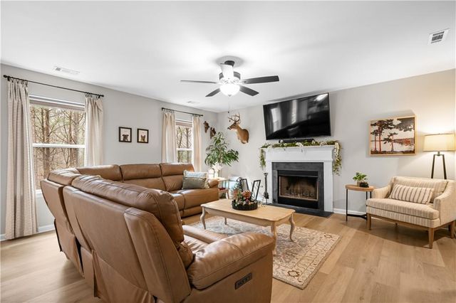 453 Westridge Circle, Dallas, GA 30132