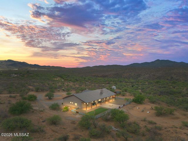 16276 E Empire View Road, Vail, AZ 85641