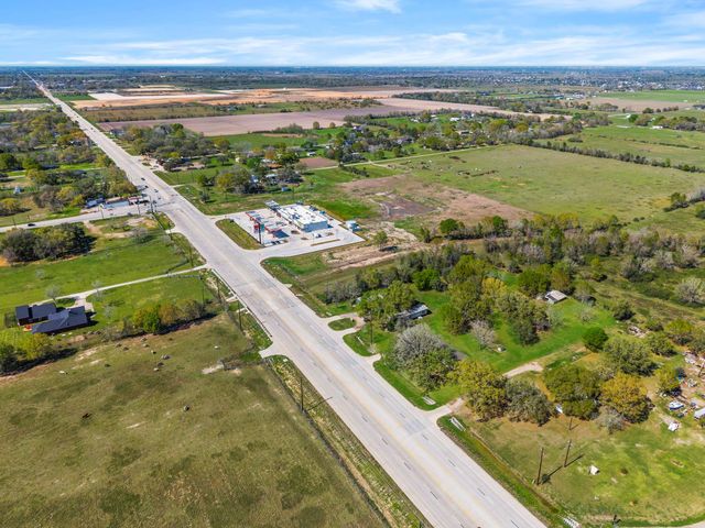 15727 Highway 36, Needville, TX 77461