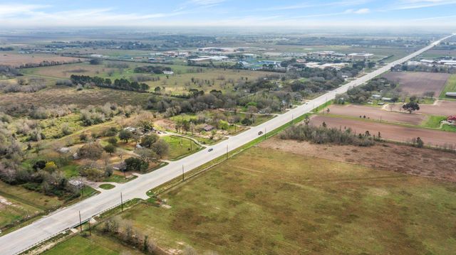 15727 Highway 36, Needville, TX 77461