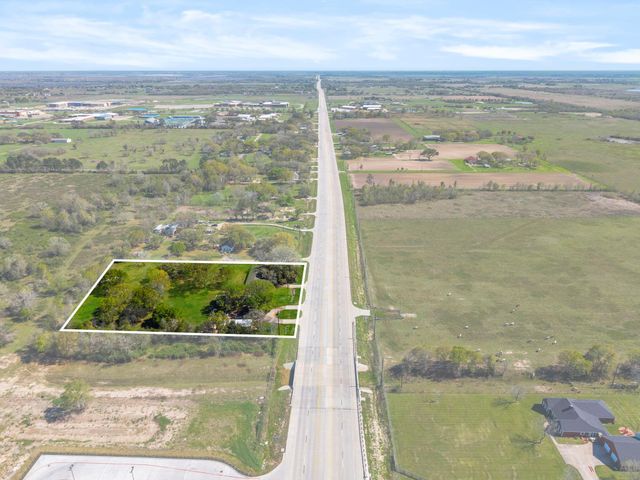 15727 Highway 36, Needville, TX 77461