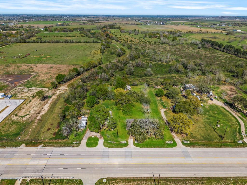 15727 Highway 36, Needville, TX 77461