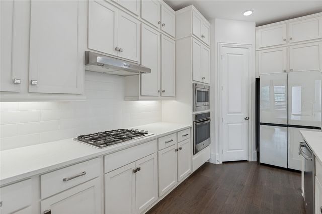 1328 Viridian Park Lane, Arlington, TX 76005