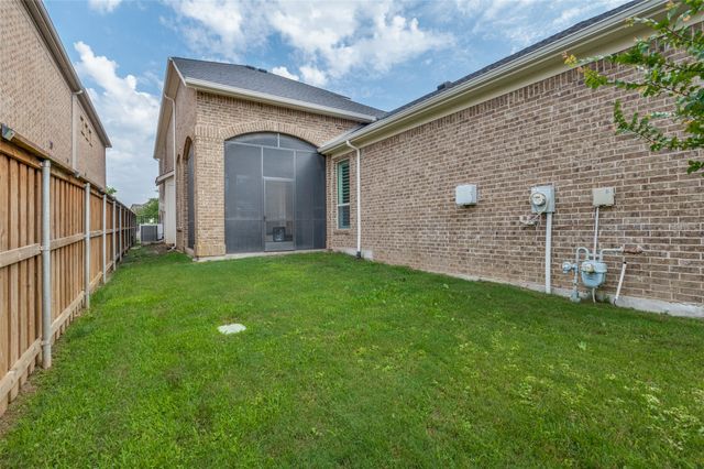 1328 Viridian Park Lane, Arlington, TX 76005
