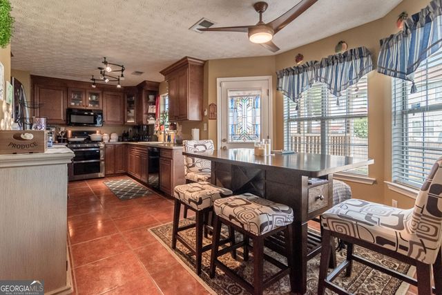 605 Gardinia Drive, Mcdonough, GA 30253