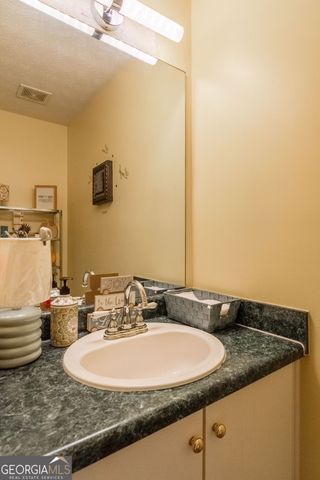 605 Gardinia Drive, Mcdonough, GA 30253