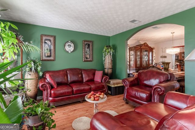 605 Gardinia Drive, Mcdonough, GA 30253