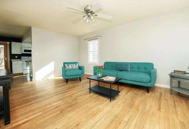 1021 2nd St SE, Waverly, IA 50677