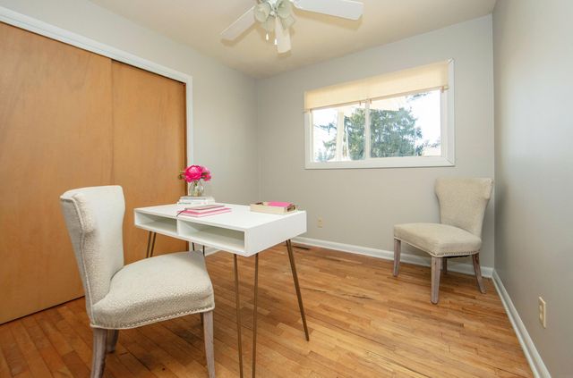 1021 2nd St SE, Waverly, IA 50677