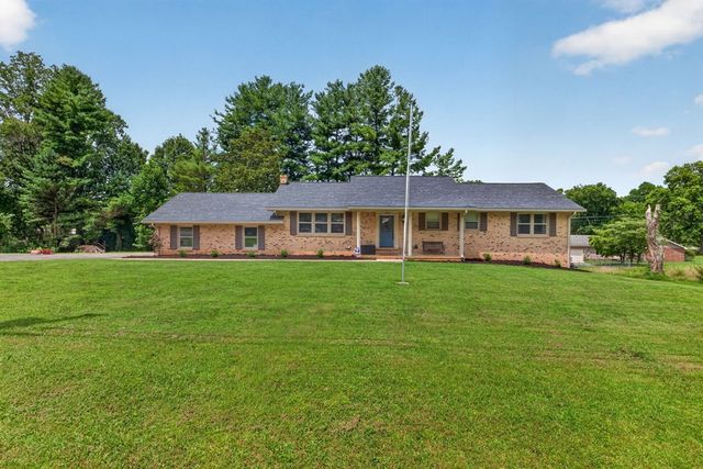 1036 Melrose Dr, Cookeville, TN 38501