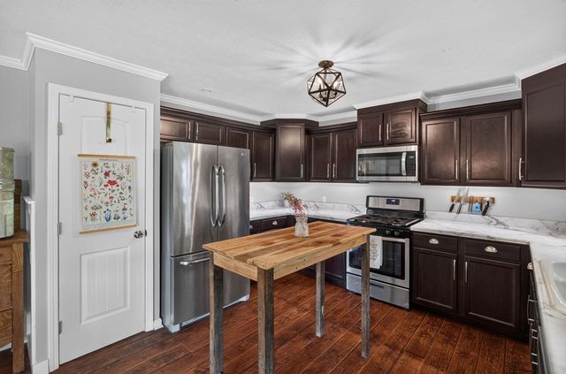 1036 Melrose Dr, Cookeville, TN 38501