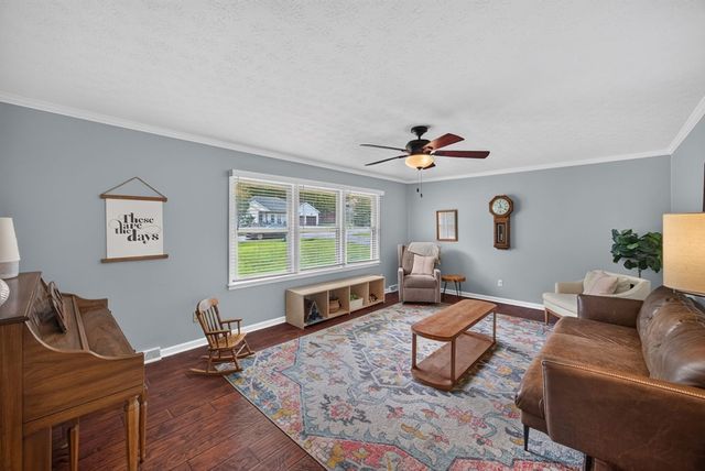 1036 Melrose Dr, Cookeville, TN 38501