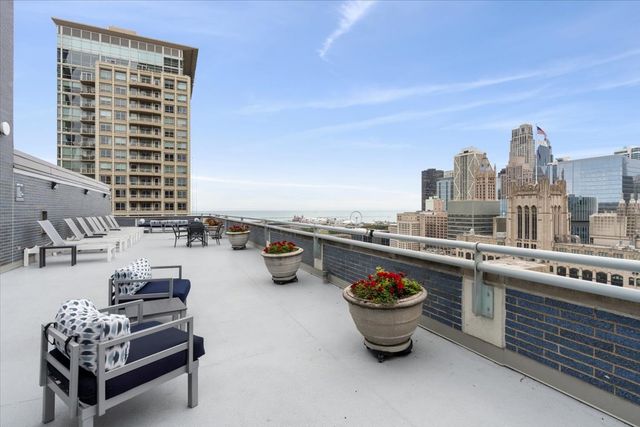 222 E PEARSON Street 1606, Chicago, IL 60611