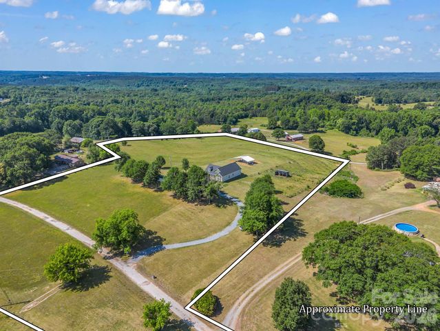 5412 US 221 Highway S, Forest City, NC 28043
