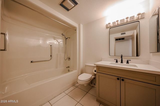 10821 W THUNDERBIRD Boulevard, Sun City, AZ 85351