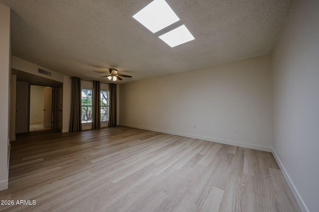 10821 W THUNDERBIRD Boulevard, Sun City, AZ 85351